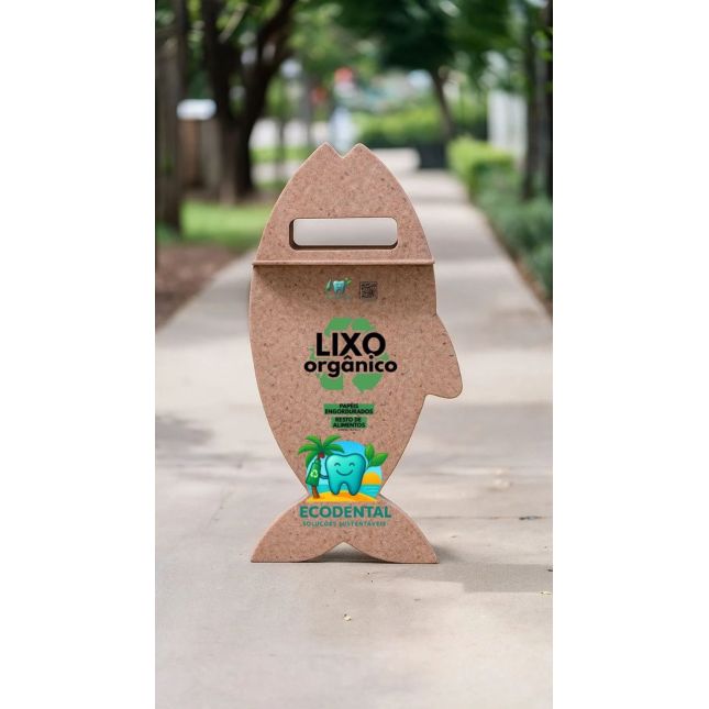 Coletora em formato de peixe